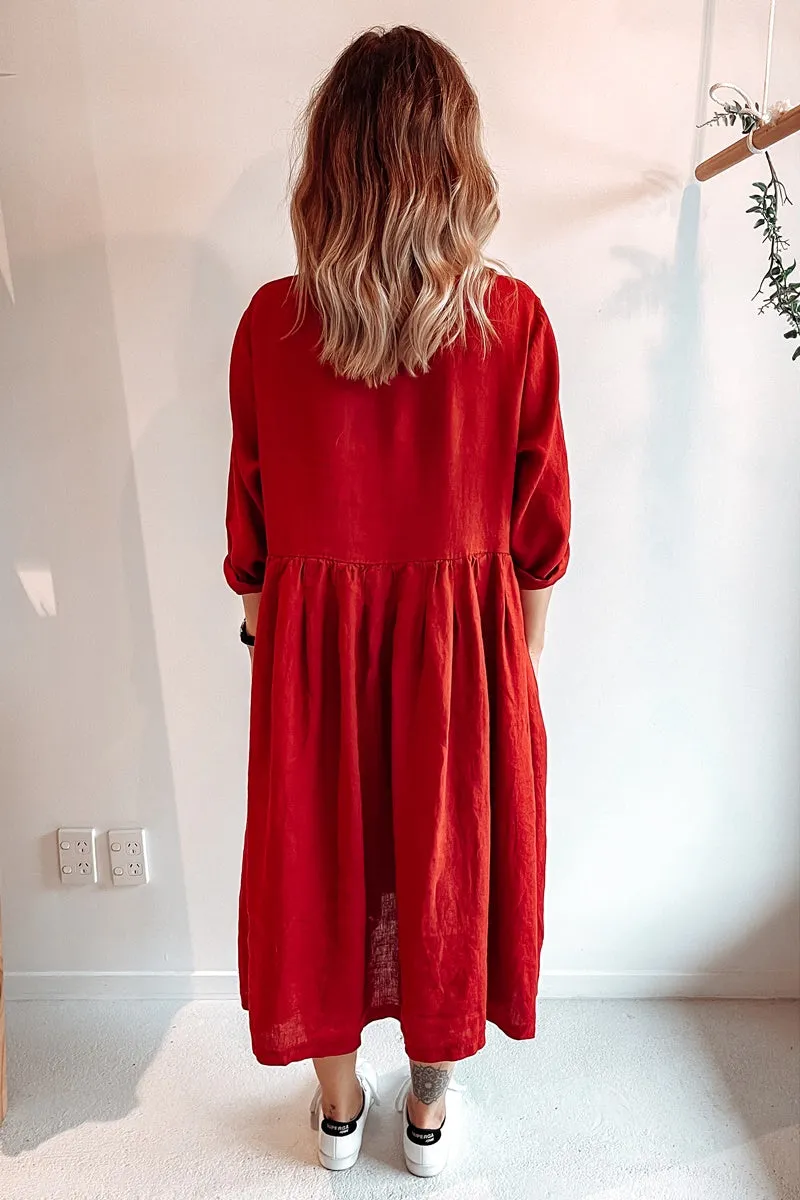 Montaigne Paris - Baggy Linen Dress - Barn Red