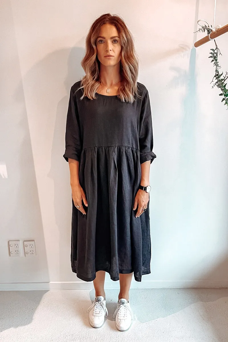Montaigne Paris - Baggy Linen Dress - French Navy